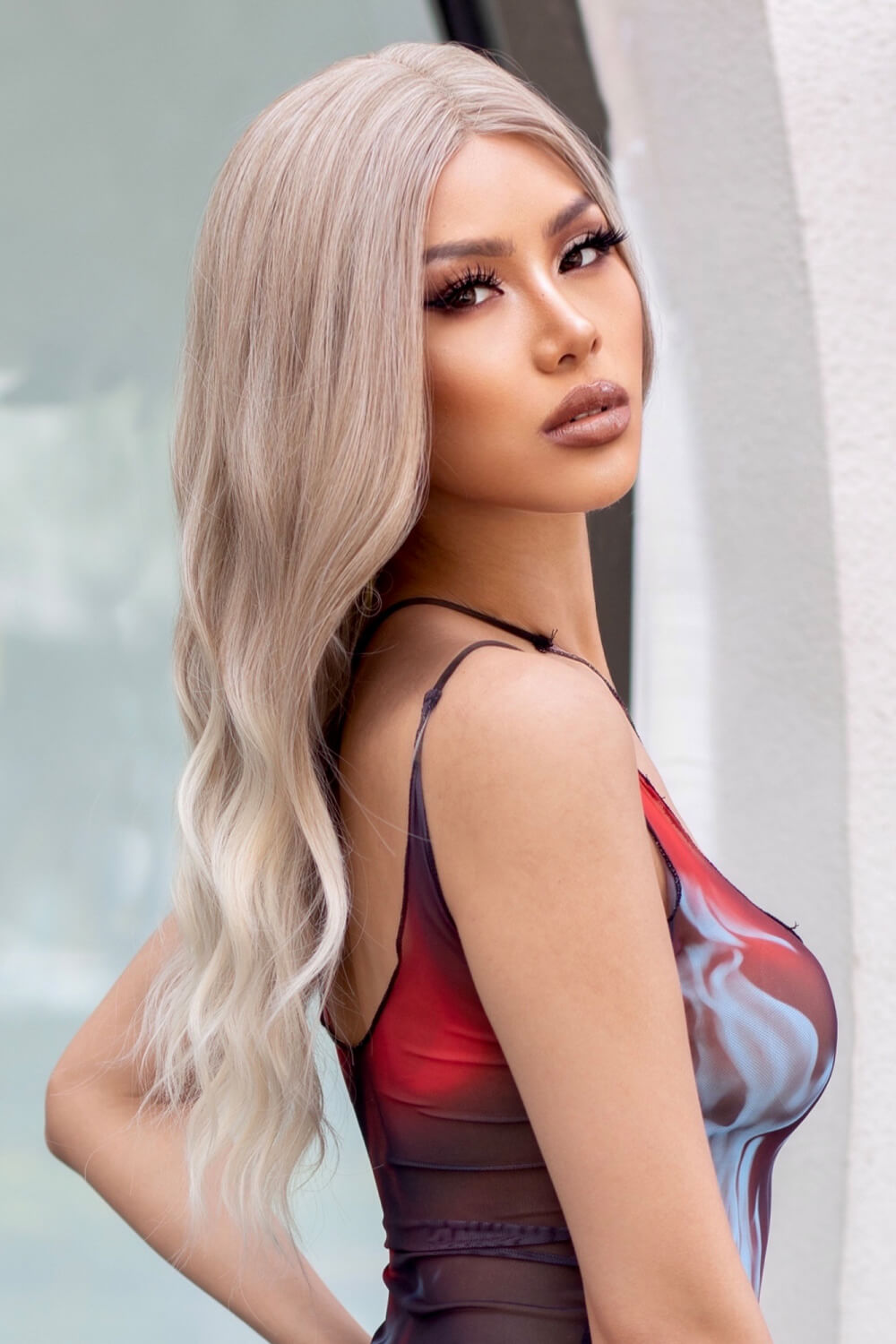 Medium Blonde Highlights Lace Front Synthetic Wigs